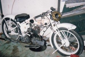 Sarol�a 25M, Vojt�ch �varc
